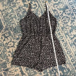 SHEIN Flower Romper, size Large